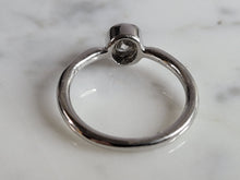 Load image into Gallery viewer, Womens Estate Sterling Silver Modernist CZ Ring 2.3g E6648