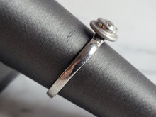 Load image into Gallery viewer, Womens Estate Sterling Silver Modernist CZ Ring 2.6g E6651