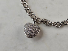 Load image into Gallery viewer, Womens Vintage Estate Sterling Silver Heart Charm Bracelet 15.5g E6654