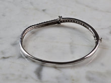 Load image into Gallery viewer, Womens Vintage Estate Sterling Silver CZ Modernist Bangle Bracelet 10.2g E6657