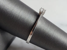 Load image into Gallery viewer, Womens Estate Sterling Silver CZ Ring 1.1g E6666