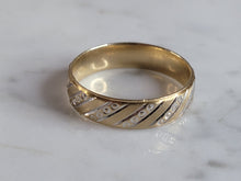 Load image into Gallery viewer, Mens Vintage Estate 10k Gold Wedding Band Ring 5.2 E6667
