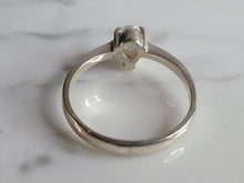 Load image into Gallery viewer, Womens Estate Sterling Silver CZ Ring 2.3g E6670