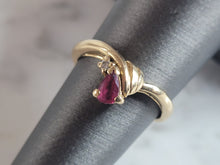 Load image into Gallery viewer, Womens Vintage Estate 14k Yellow Gold Amethyst &amp; Diamond Ring 3.1g #E6676