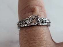 Load image into Gallery viewer, Womens Estate Sterling Silver CZ Ring 3.0g E6688