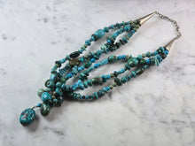 Load image into Gallery viewer, Womens Vintage Estate Sterling Silver Turquoise Southwestern Style Necklace E668