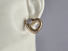 Load image into Gallery viewer, Womens Vintage Estate Sterling Silver Gold Tone Heart Earrings 4.9g E6695