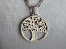 Load image into Gallery viewer, Womens Vintage Sterling Silver Tree Of Life Pendant Necklace 16.6g E6697