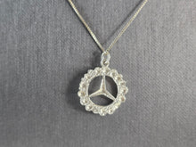 Load image into Gallery viewer, Womens Vintage Estate Sterling Silver Mercedes Pendant Necklace 4.5g E6706
