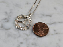 Load image into Gallery viewer, Womens Vintage Estate Sterling Silver Mercedes Pendant Necklace 4.5g E6706