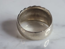 Load image into Gallery viewer, Womens Vintage Estate Sterling Silver Modernist Ring, 7.9g E6710