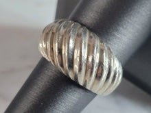 Load image into Gallery viewer, Womens Vintage Estate Sterling Silver Modernist Ring, 8.8g E6712