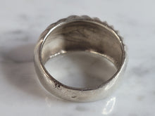 Load image into Gallery viewer, Womens Vintage Estate Sterling Silver Modernist Ring, 8.8g E6712