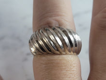 Load image into Gallery viewer, Womens Vintage Estate Sterling Silver Modernist Ring, 8.8g E6712