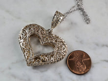 Load image into Gallery viewer, Womens Vintage Sterling Silver Filigree Heart Pendant Necklace 14.8g E6717