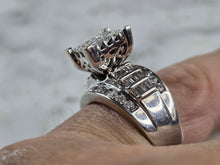 Load image into Gallery viewer, Womens Vintage Estate 10K White Gold Diamond Ring 9.0g, E6725