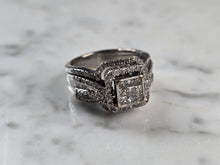 Load image into Gallery viewer, Womens Vintage Estate 10K White Gold Diamond Ring 7.1g, E6726