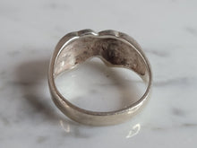 Load image into Gallery viewer, Womens Vintage Estate Sterling Silver Double Heart Ring 4.9g E6728