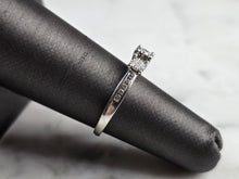 Load image into Gallery viewer, Womens Vintage Estate 10K White Gold Diamond Ring 2.5g E6731
