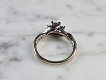 Load image into Gallery viewer, Womens Vintage Estate 10K White Gold Diamond Ring 2.7g E6732