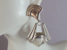 Load image into Gallery viewer, Womens Vintage Estate Sterling Silver Modernist Earrings 8.8g E6735