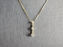 Load image into Gallery viewer, Womens Vintage Estate 14K Yellow Gold Hinged Diamond Pendant Necklace 1.7g E6743