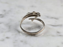 Load image into Gallery viewer, Womens Vintage Estate Sterling Silver Dolphin Ring 2.8g E6759