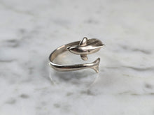 Load image into Gallery viewer, Womens Vintage Estate Sterling Silver Dolphin Ring 2.8g E6759