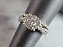 Load image into Gallery viewer, Womens Vintage Estate 14K Yellow Gold Diamond Ring Set, 4.2g E6773