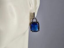 Load image into Gallery viewer, Womens Vintage Estate Sterling Silver Modernist Earrings 4.7g E6784