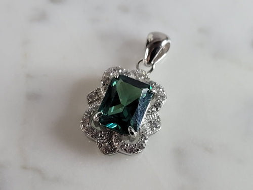 Womens Estate Sterling Silver Modernist CZ Pendant 2.7g E6785