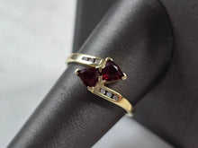 Load image into Gallery viewer, Womens Vintage Estate 10k Yellow Gold Garnet &amp; Diamond Ring 2.1g #E6823