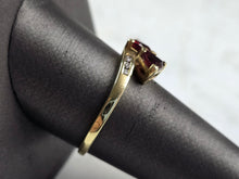 Load image into Gallery viewer, Womens Vintage Estate 10k Yellow Gold Garnet &amp; Diamond Ring 2.1g #E6823