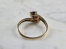 Load image into Gallery viewer, Womens Vintage Estate 10k Yellow Gold Garnet &amp; Diamond Ring 2.1g #E6823