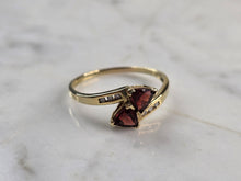 Load image into Gallery viewer, Womens Vintage Estate 10k Yellow Gold Garnet &amp; Diamond Ring 2.1g #E6823