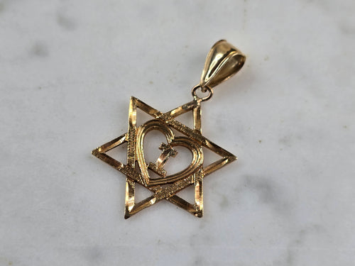 14K Gold Jewish Judaica Star of David Letter 