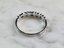 Load image into Gallery viewer, Womens Vintage Estate Sterling Silver CZ Ring 3.1g E6856