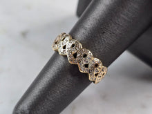Load image into Gallery viewer, Women&#39;s Vintage Estate 14K Yellow Gold Diamond Ring 3.4g E6867