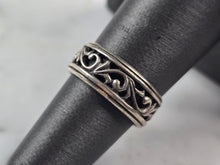 Load image into Gallery viewer, Womens Vintage Estate Sterling Silver Filigree Band Ring 3.0g E6886