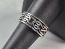 Load image into Gallery viewer, Mens Vintage Sterling Silver Celtic Infinity Waldeck Johnson Ring 5.9g E6888