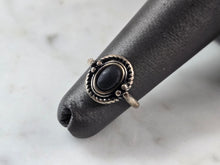 Load image into Gallery viewer, Womens Girls Vintage Estate Sterling Silver Southwestern Onyx Ring 1.7g E688