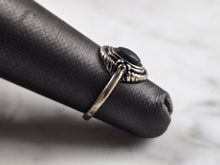 Load image into Gallery viewer, Womens Girls Vintage Estate Sterling Silver Southwestern Onyx Ring 1.7g E688