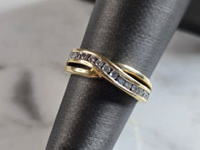 Load image into Gallery viewer, Womens Vintage Estate 10K Yellow Gold Modernist Diamond Ring 2.1g E6917