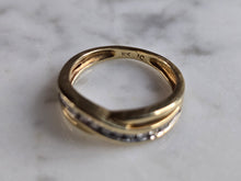 Load image into Gallery viewer, Womens Vintage Estate 10K Yellow Gold Modernist Diamond Ring 2.1g E6917