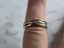 Load image into Gallery viewer, Womens Vintage Estate 10K Yellow Gold Modernist Diamond Ring 2.1g E6917