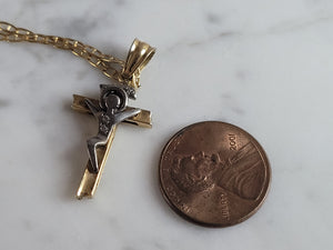 Vintage Estate 18k Gold Religious Cross Pendant Necklace 6.6g #E6922