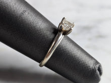 Load image into Gallery viewer, Womens Vintage Estate 14K White Gold Diamond Ring, 2.0g E6929