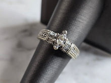 Load image into Gallery viewer, Womens Vintage Estate 14K White Gold Modernist Diamond Ring, 5.3g E6930