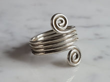 Load image into Gallery viewer, Womens Vintage Estate Sterling Silver Modernist Ring 5.7g E6945