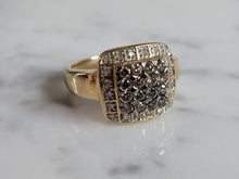 Load image into Gallery viewer, Womens Estate 14K Yellow Gold Diamond Cluster Ring 6.0g E6977